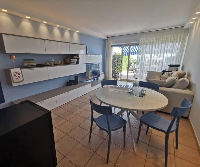 L'Apartment Paradise Sur Mer/80Sqm Beach Front +Ac Menton Exterior photo